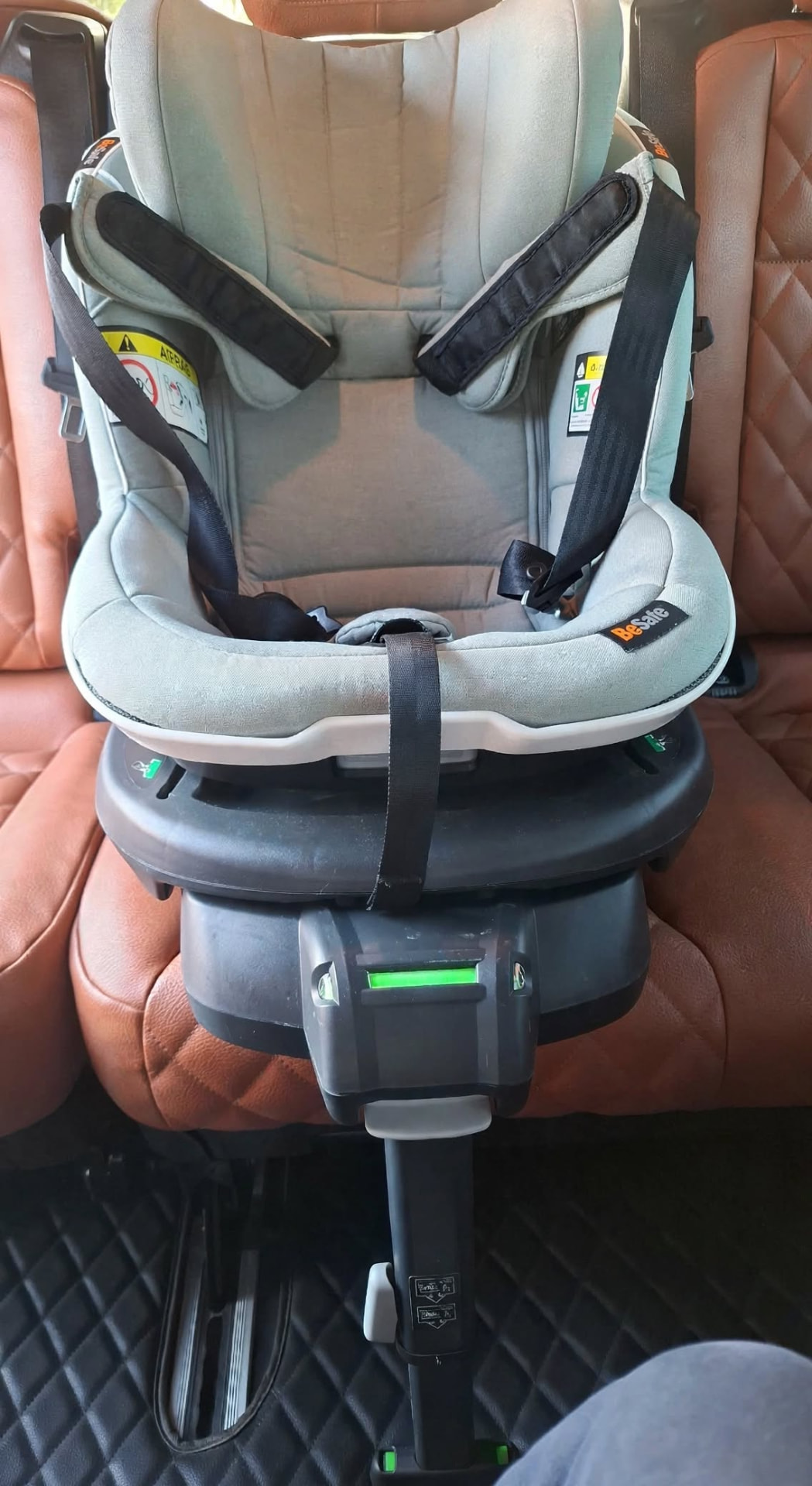 BeSafe 360 swivel child seat installed in a Mercedes V Class